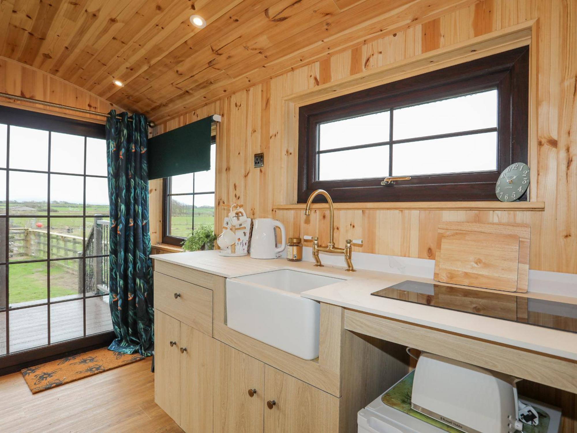 Tal Sarn Shepherd Hut Llanfairpwllgwyngyll Exteriér fotografie