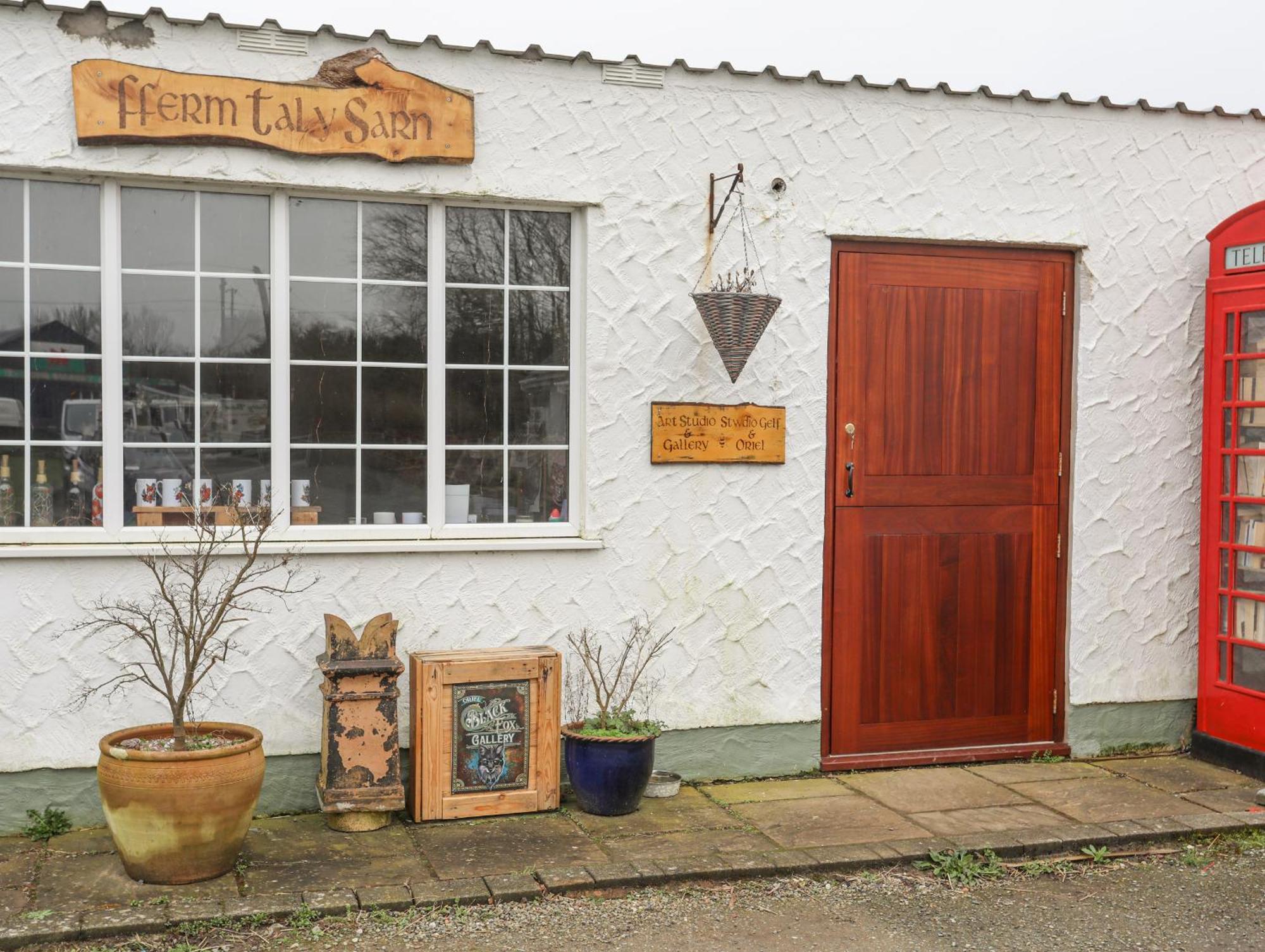 Tal Sarn Shepherd Hut Llanfairpwllgwyngyll Exteriér fotografie
